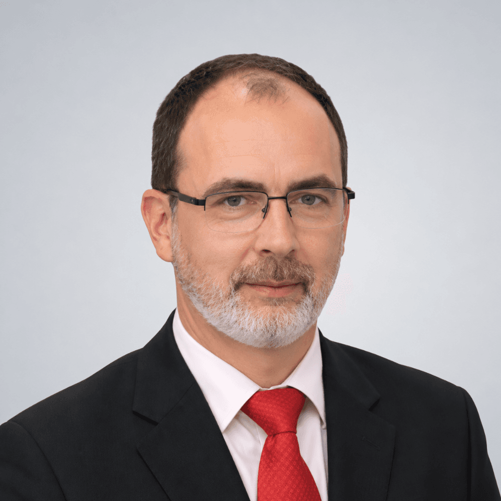 Conf. Dr. Răzvan Șusan