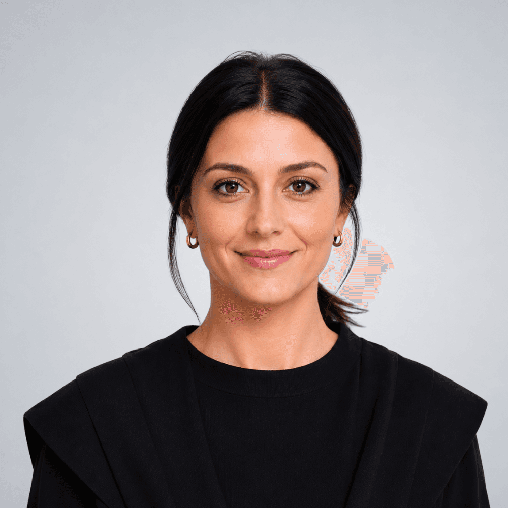 Dr. Dina Olteanu-Pascal