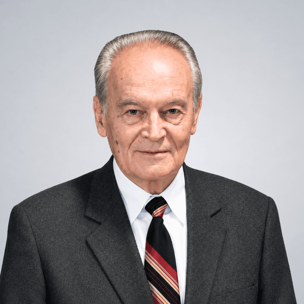 †Prof. Dr. Adrian Restian
